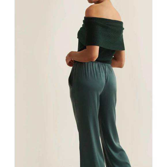 NEW SKIN portia off the shoulder top in black - Picture 2 of 3